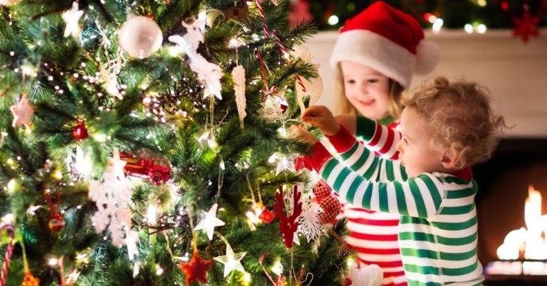 Együtt a család: karácsonyi díszek készítése gyerekekkel