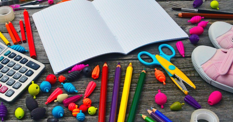 Iskolakezdő csomag összeállítása a tanévkezdés előtt
