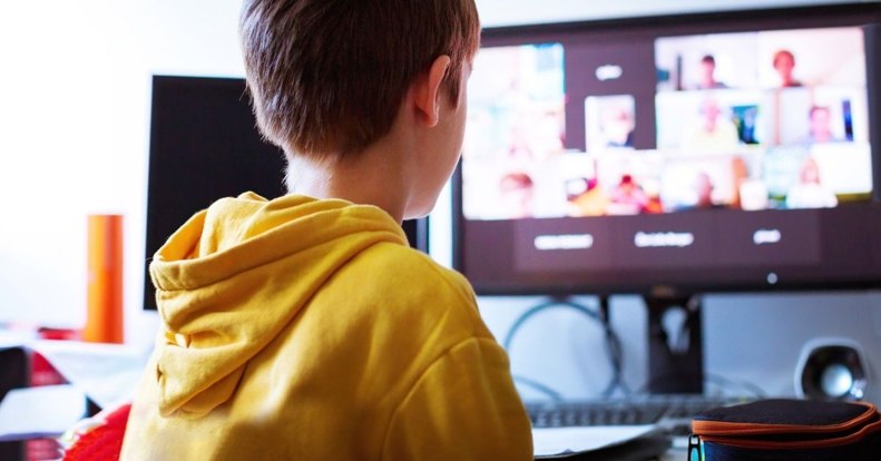 Az internet veszélyei és a gyermekek online védelme