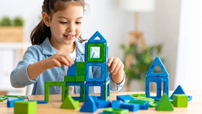 Tartós játékok, amik együtt nőnek a gyerekkel