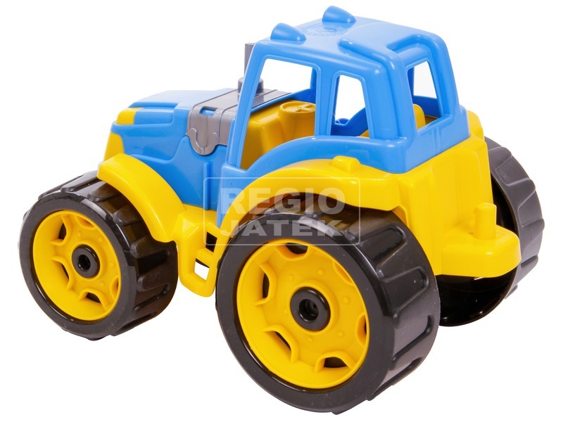 Műanyag színes traktor - többféle kép nagyítása