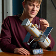 LEGO Icons 11382 NASA space telescope kép nagyítása